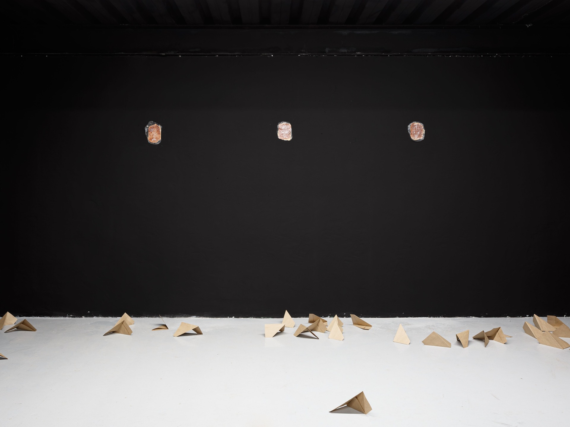 Exhibition view, osssi mi, Samara, 2026. Photo: Denis and Eva-s.